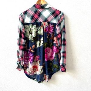 Tolani Collection Plaid Floral Velvet Panel Shirt Size Small